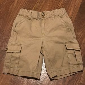Old Navy boy’s khaki cargo shorts